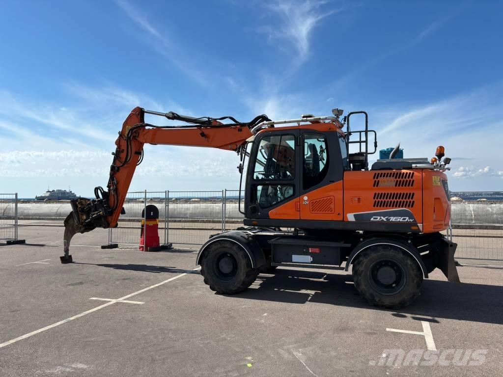 Doosan DX 160 W Bagri na kolesih