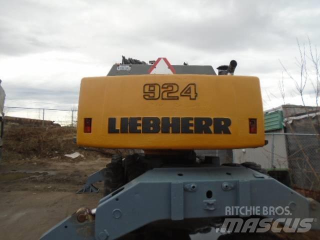 Liebherr A 924 Bagri na kolesih