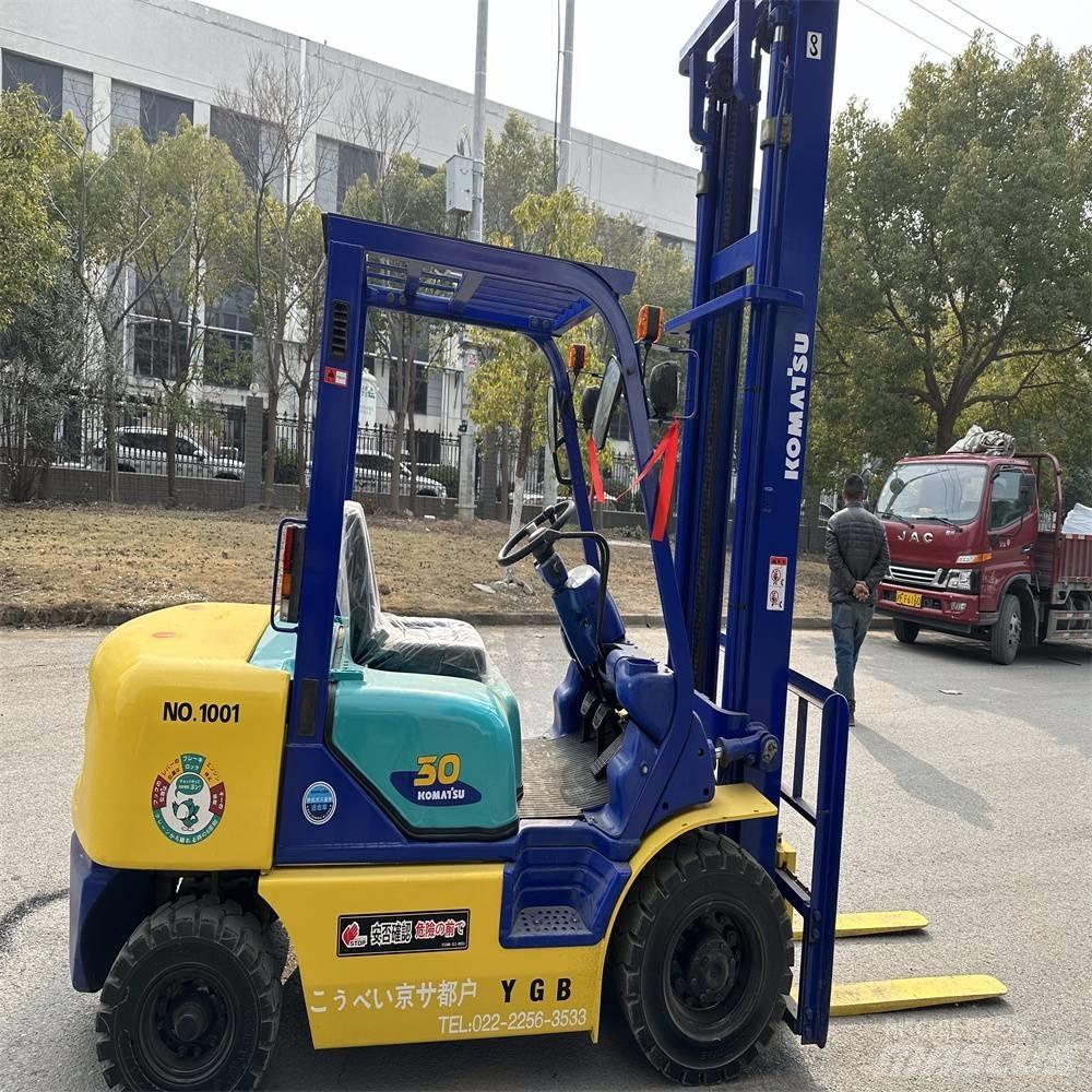Komatsu FD30-14 Dizelski viličarji