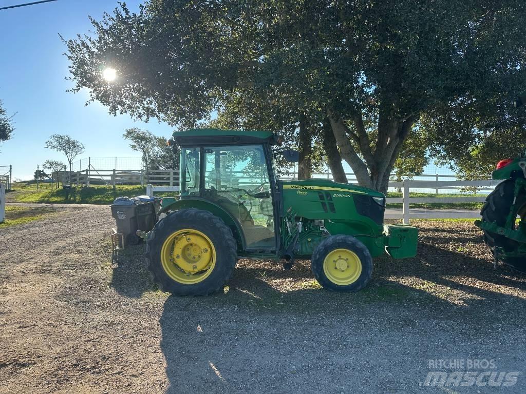 John Deere 5090 GN Traktorji