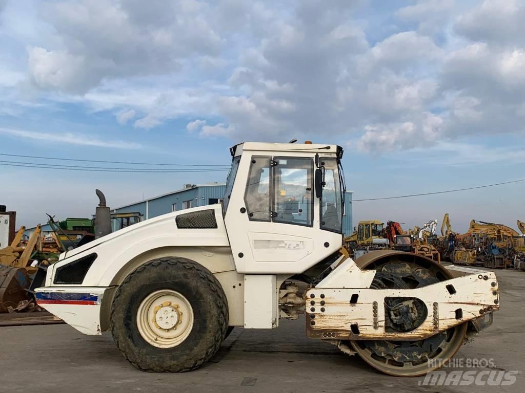 Bomag BW 213 D H-4 Enojni valjarji