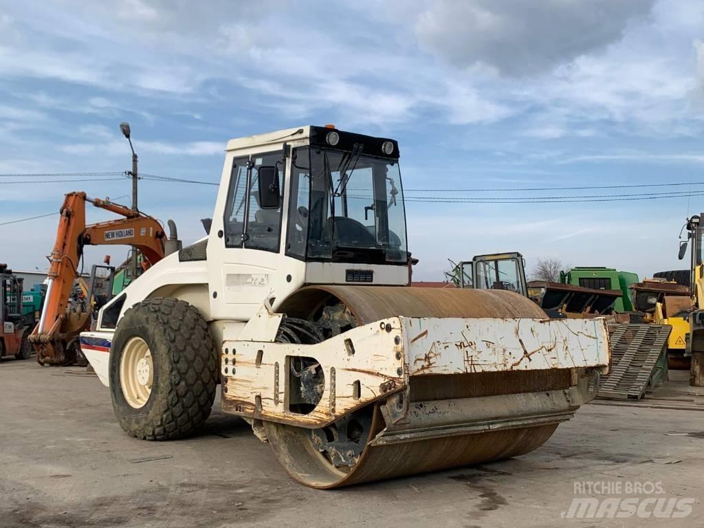 Bomag BW 213 D H-4 Enojni valjarji