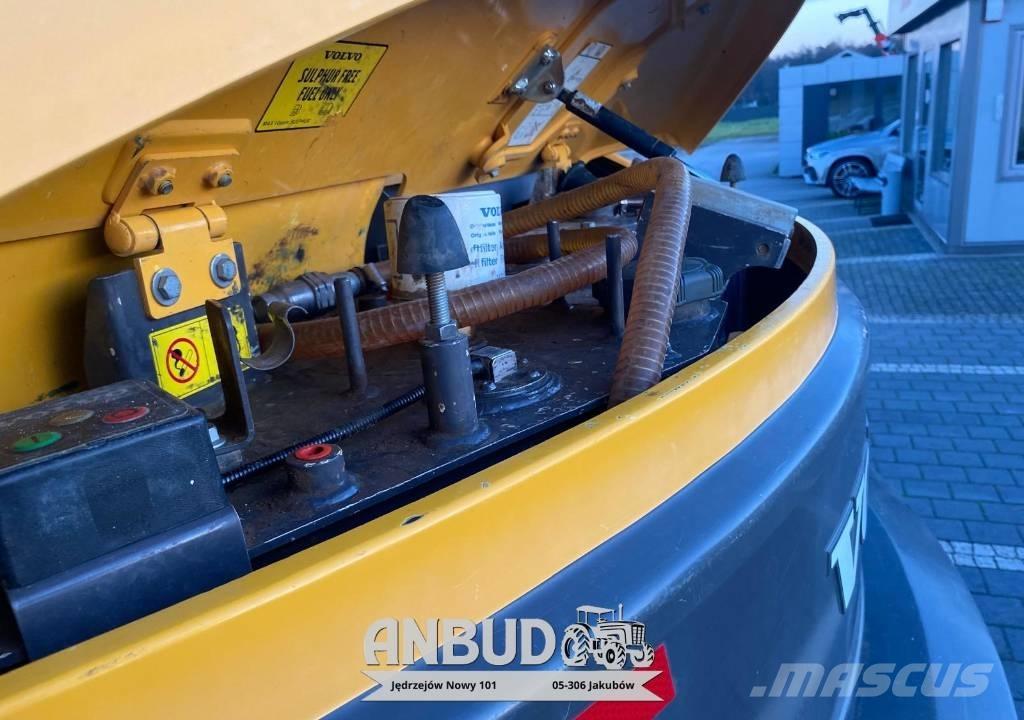 Volvo ECR 88 D Bagri goseničarji