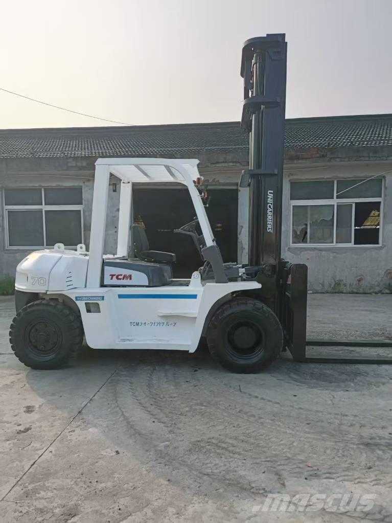 TCM FD 70 Z8 Tovornjaki zabojniki