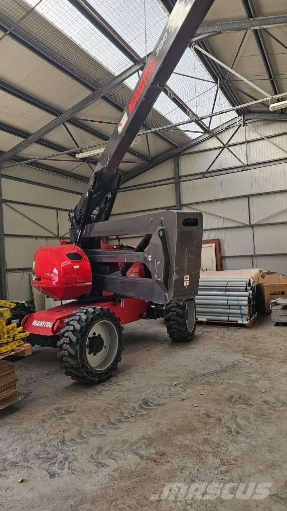 Manitou 200 ATJ Zglobne dvižne ploščadi