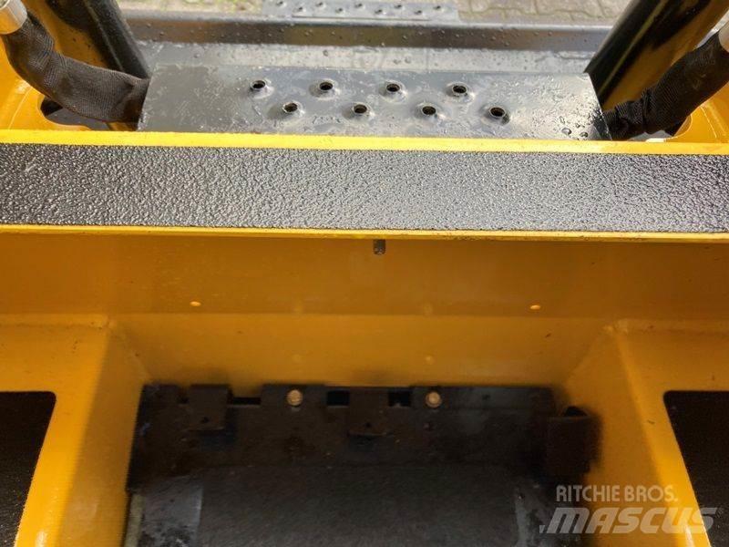Gehl RT105 Skid steer mini nakladalci