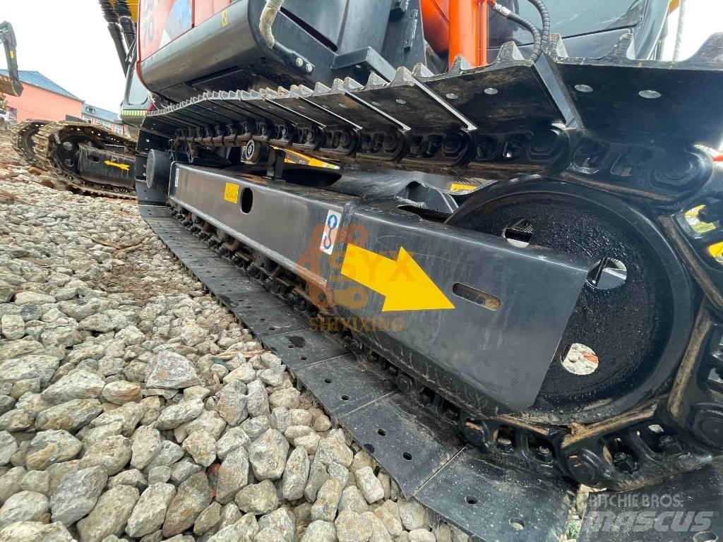 Hitachi ZX 70 Midi bagri 7t – 12t
