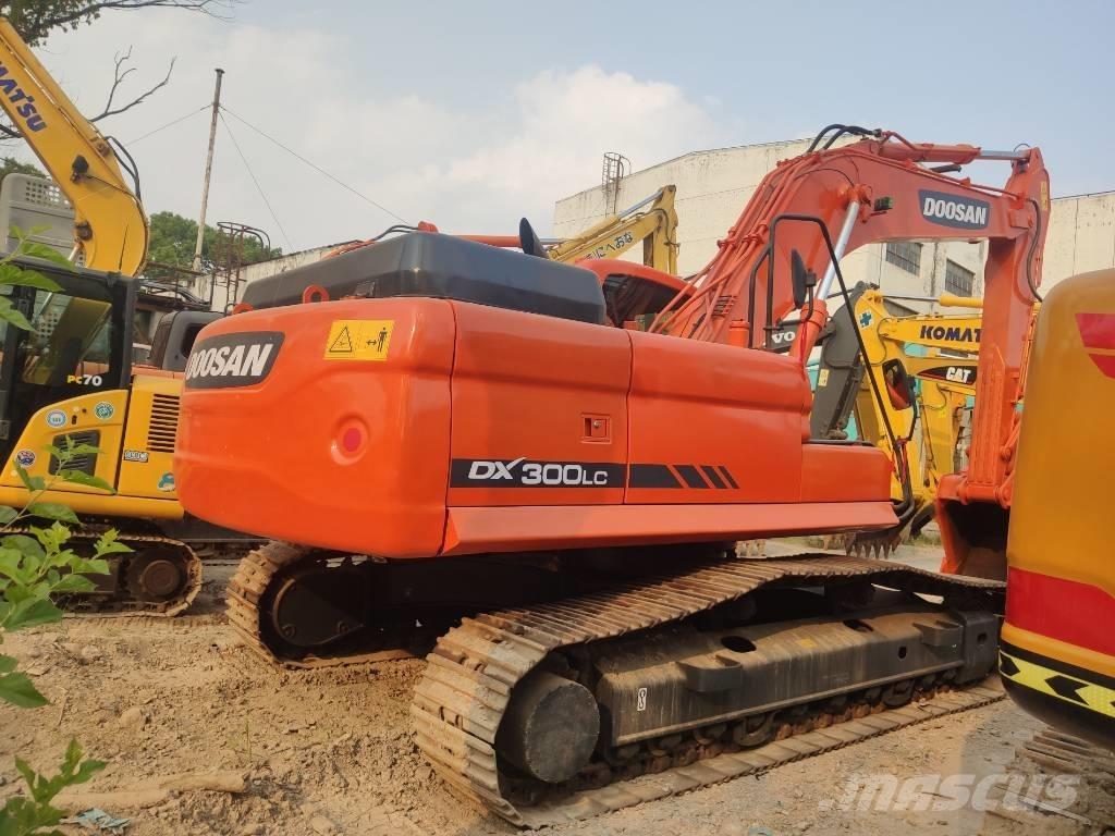 Doosan dx300 Bagri goseničarji