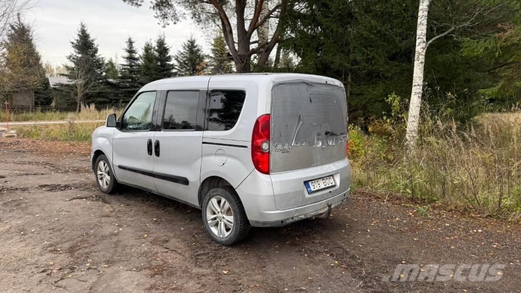 Opel Combo Avtomobili