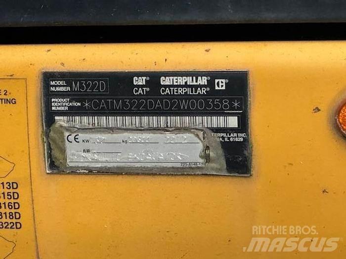 CAT M 322 D Bagri na kolesih