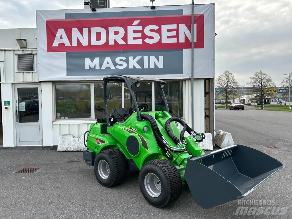 Avant E 527 Skid steer mini nakladalci