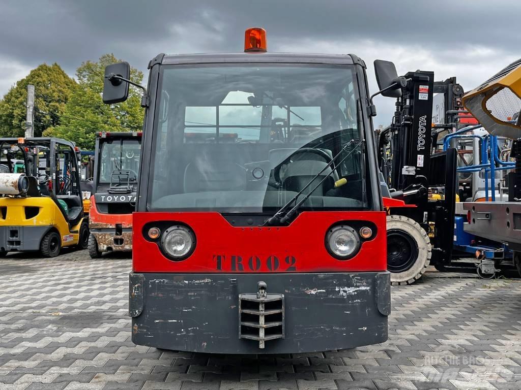 Linde P 250 Vlečna vozila