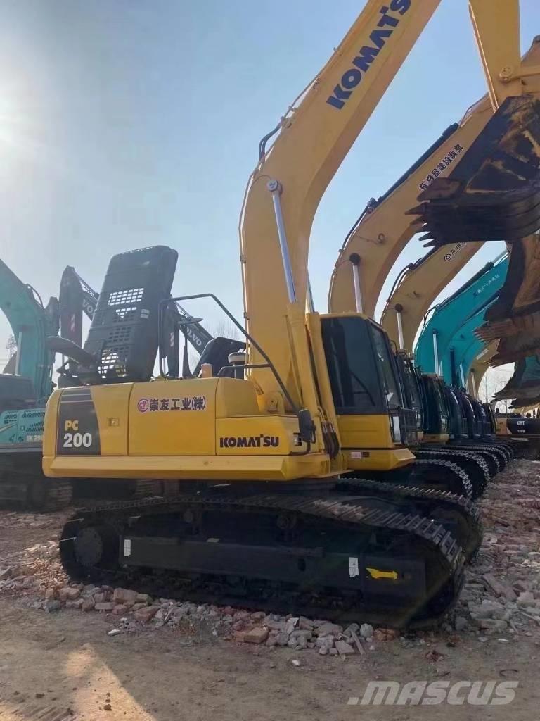 Komatsu pc 220 Bagri goseničarji