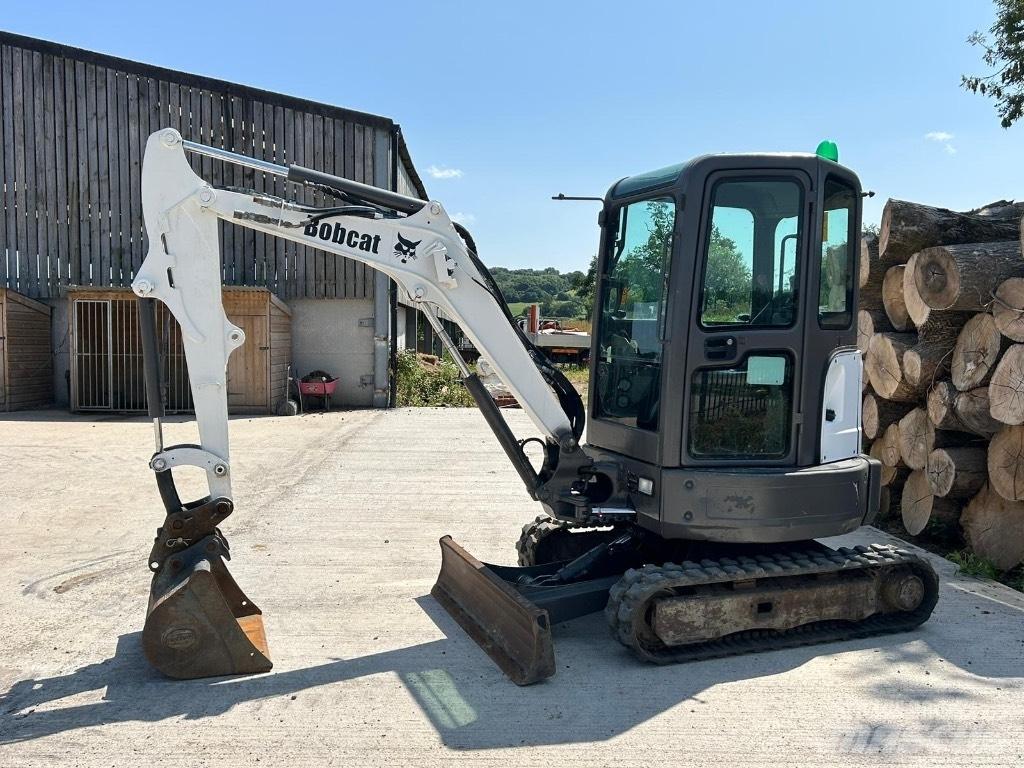 Bobcat E 25 Mini bagri <7t