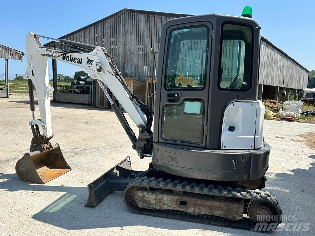 Bobcat E 25 Mini bagri <7t