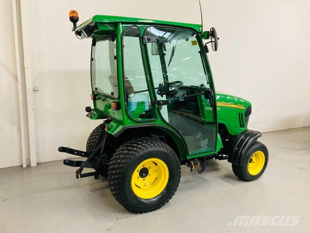 John Deere 2320 Manjši traktorji