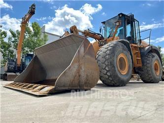 CASE 921 E Kolesni nakladalci
