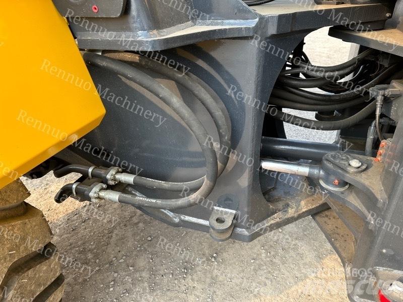 Komatsu WA380 Kolesni nakladalci