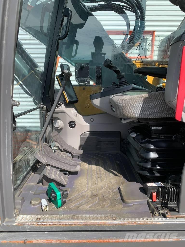 Volvo ECR235EL Bagri goseničarji