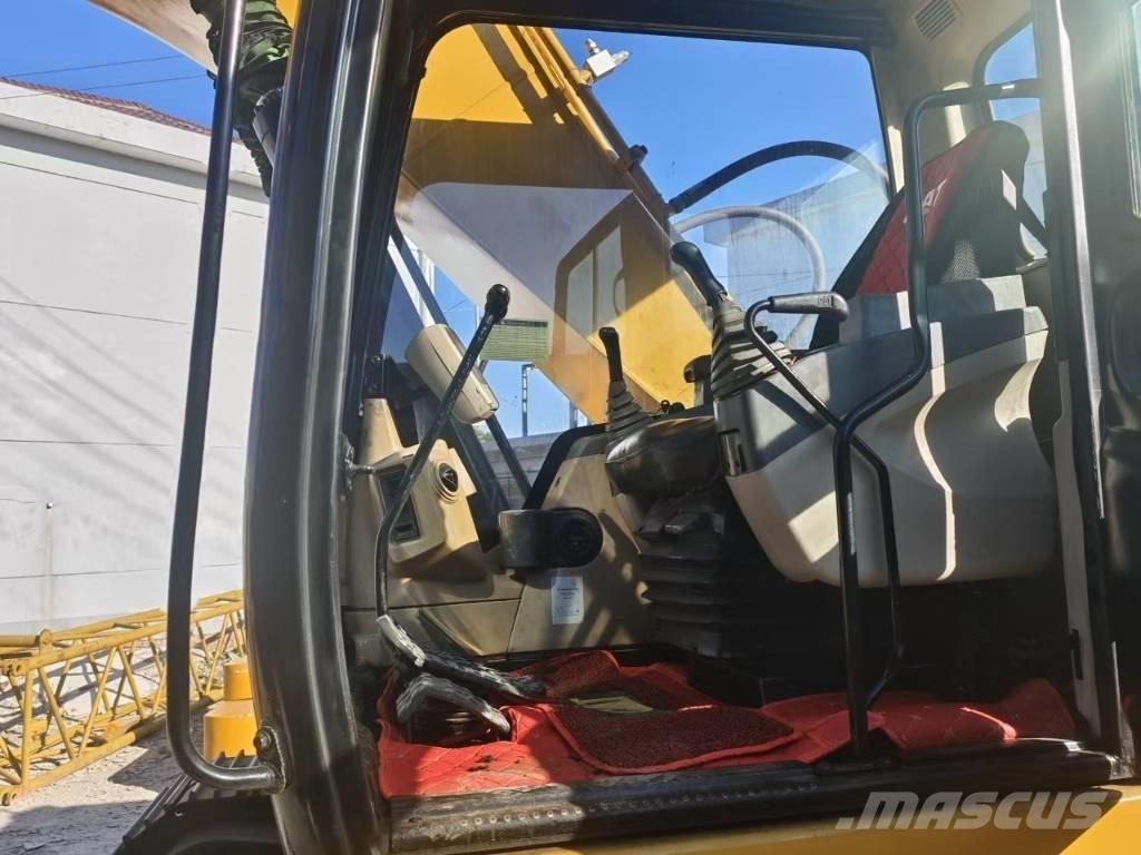 CAT 320 Bagri goseničarji