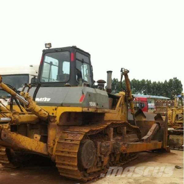 Komatsu d155a-3 Buldožerji goseničarji