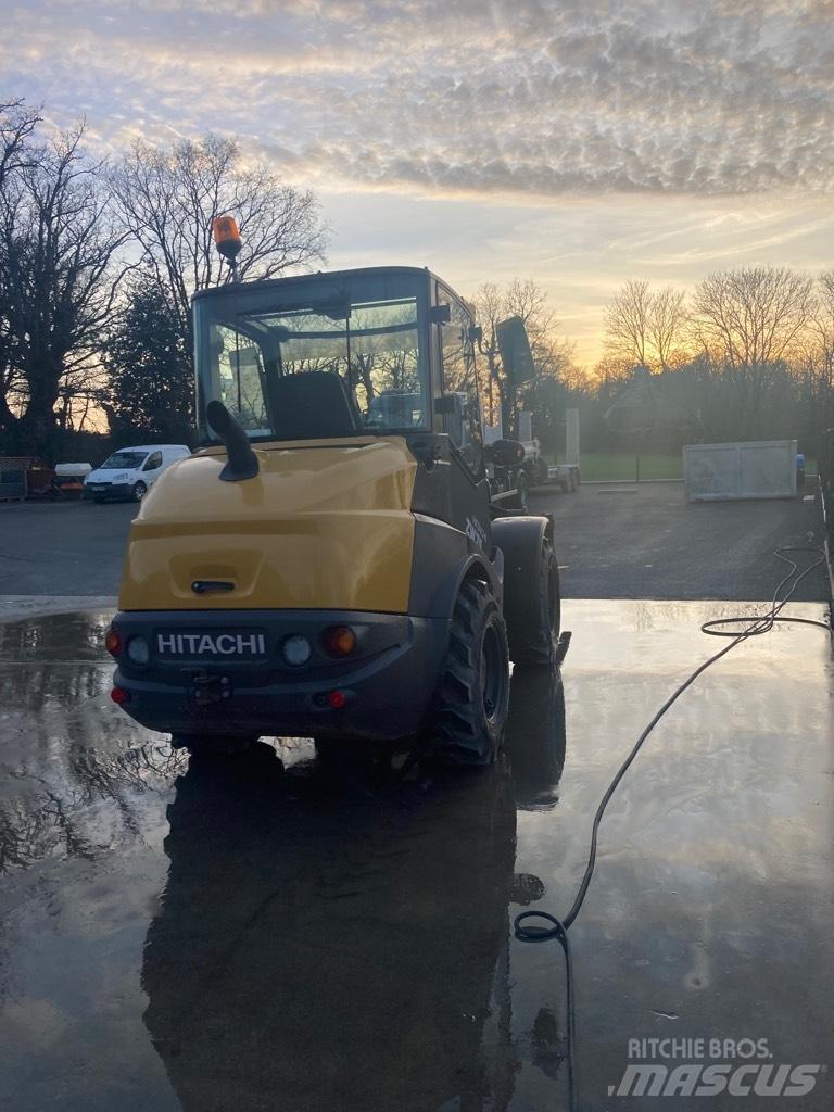 Hitachi ZW 75-6 Kolesni nakladalci
