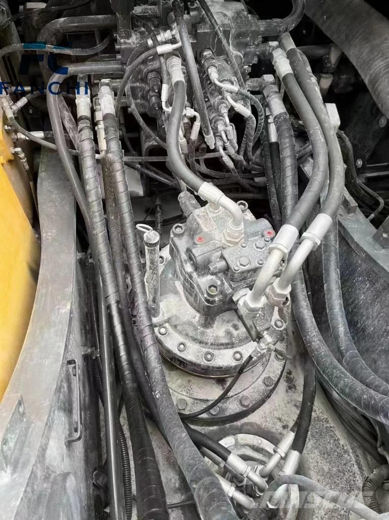 Volvo EC 240 B LC Bagri goseničarji