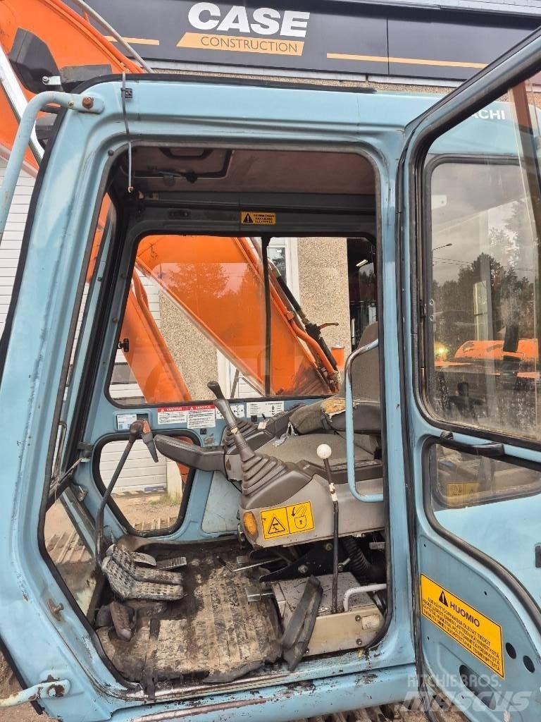 Hitachi EX 200-3 Bagri goseničarji