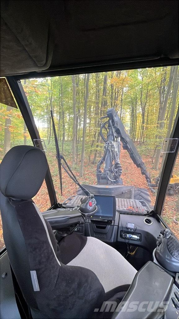 Ponsse Ergo 8W Harvesterji