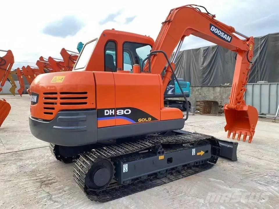 Doosan DH80 Midi bagri 7t – 12t