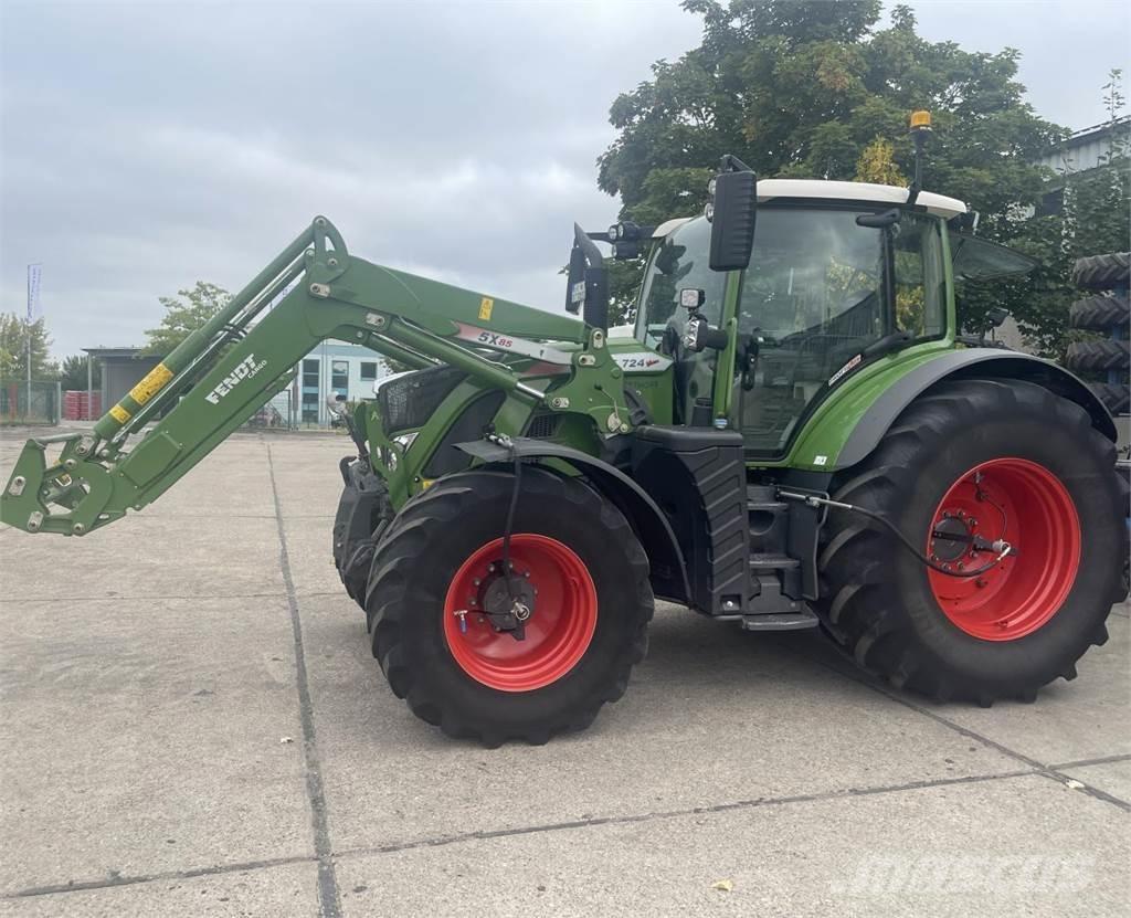 Fendt 724 Vario Traktorji