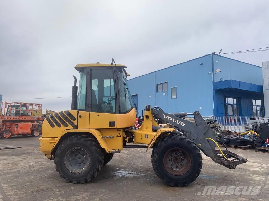 Volvo L 35 B Kolesni nakladalci