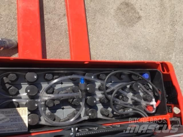 Linde T16/1152 Električni nizko dvižni viličar
