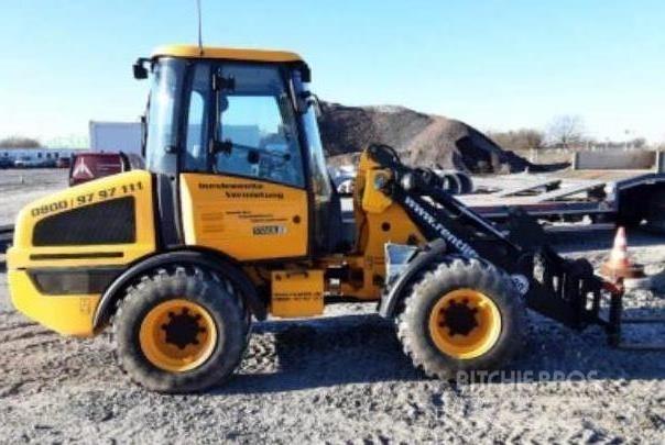 JCB 407 Kolesni nakladalci