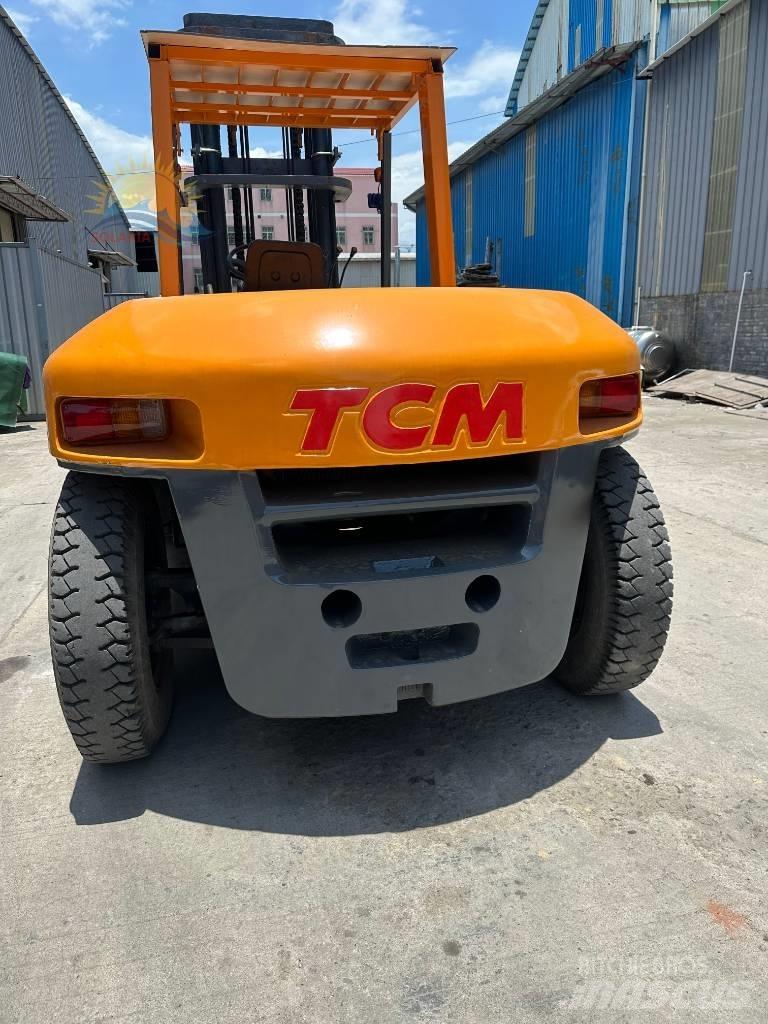 TCM FD 100 Dizelski viličarji