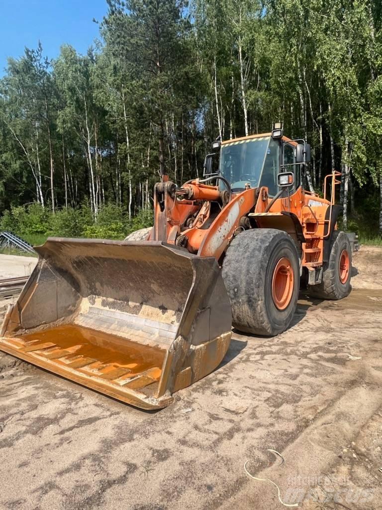 Doosan 420 Kolesni nakladalci