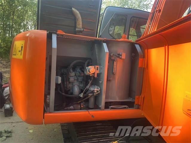 Hitachi EX120 Bagri goseničarji