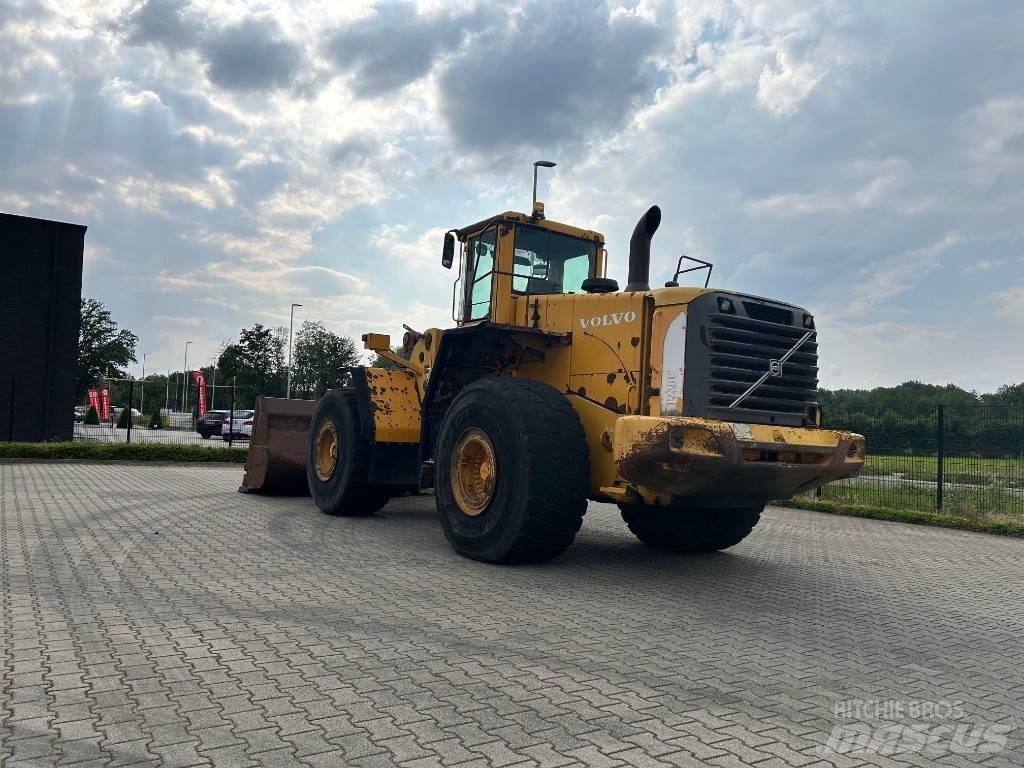 Volvo L 220 E Kolesni nakladalci