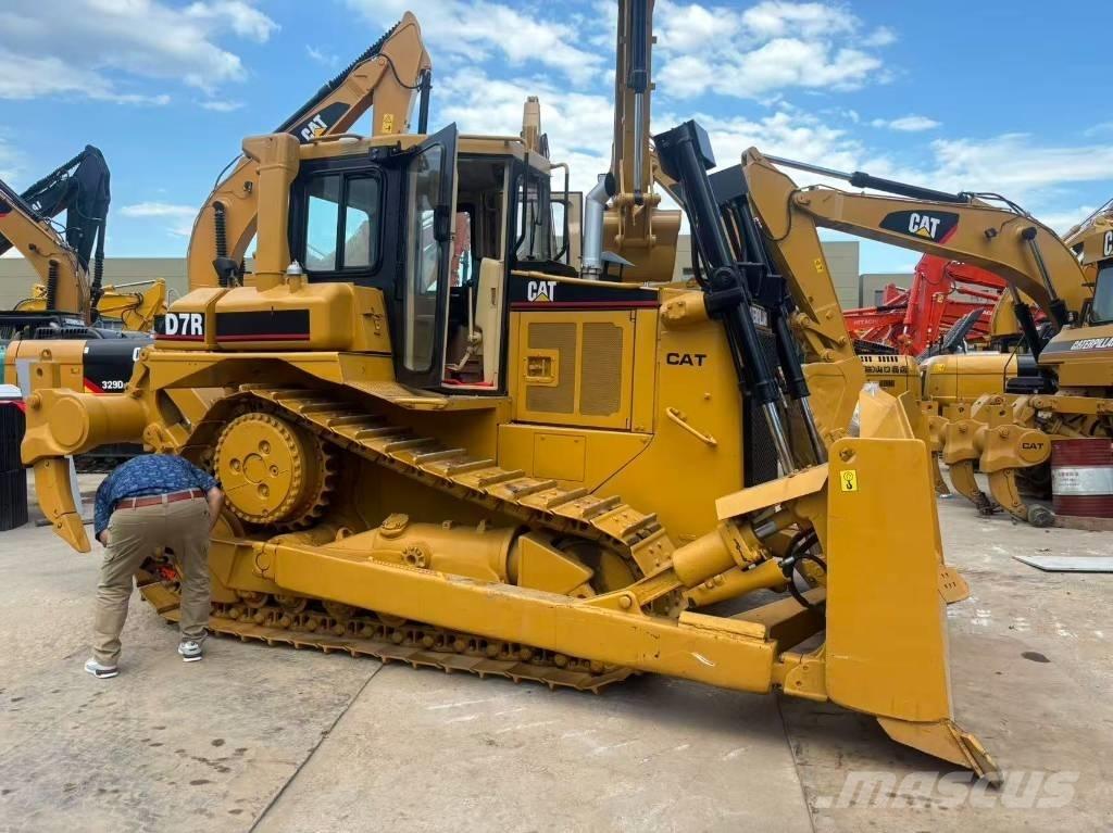 CAT D 7 R Buldožerji goseničarji