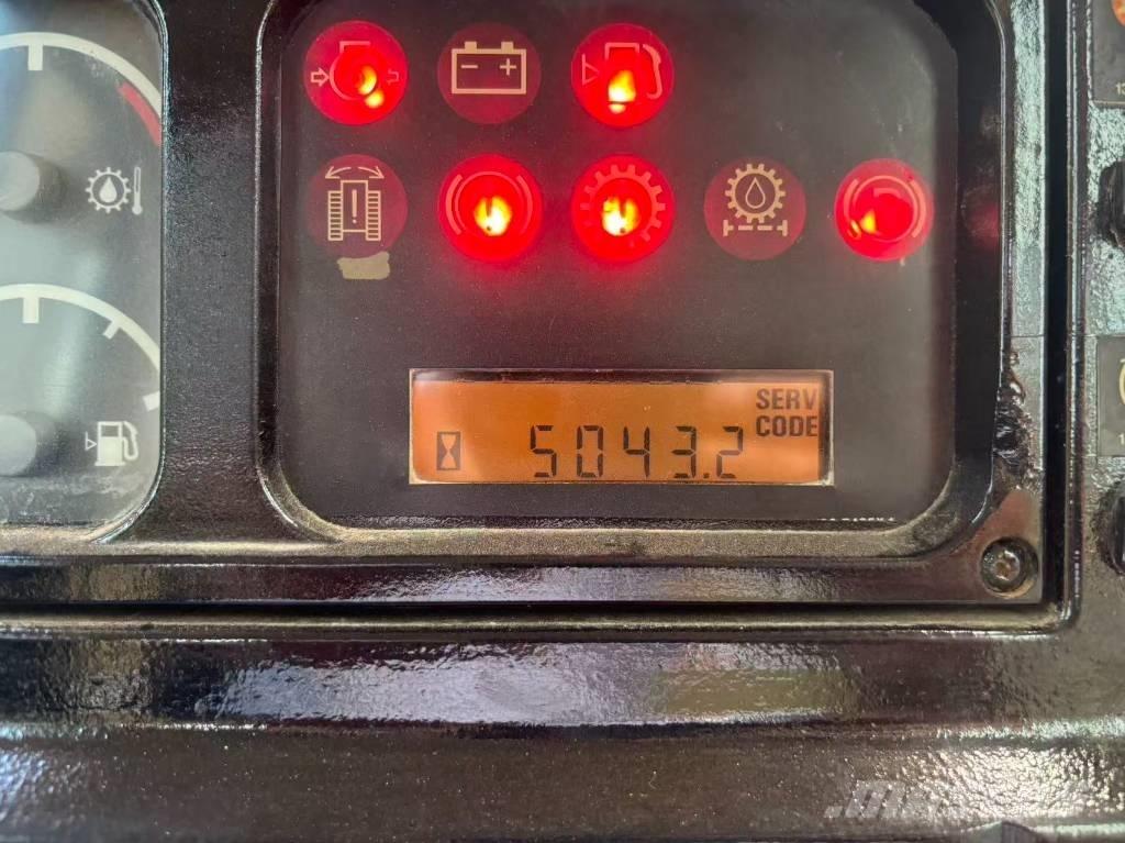 CAT D 7 R Buldožerji goseničarji