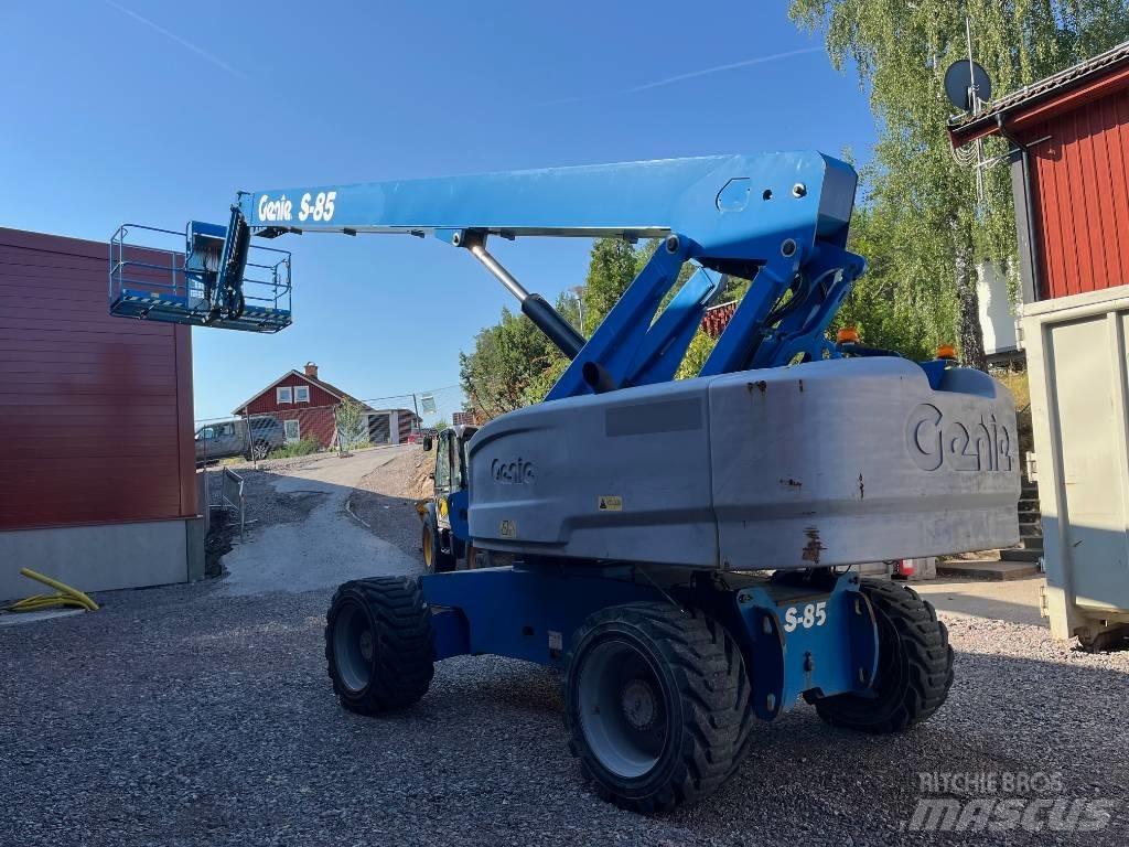 Genie S 85 Teleskopske dvižne ploščadi