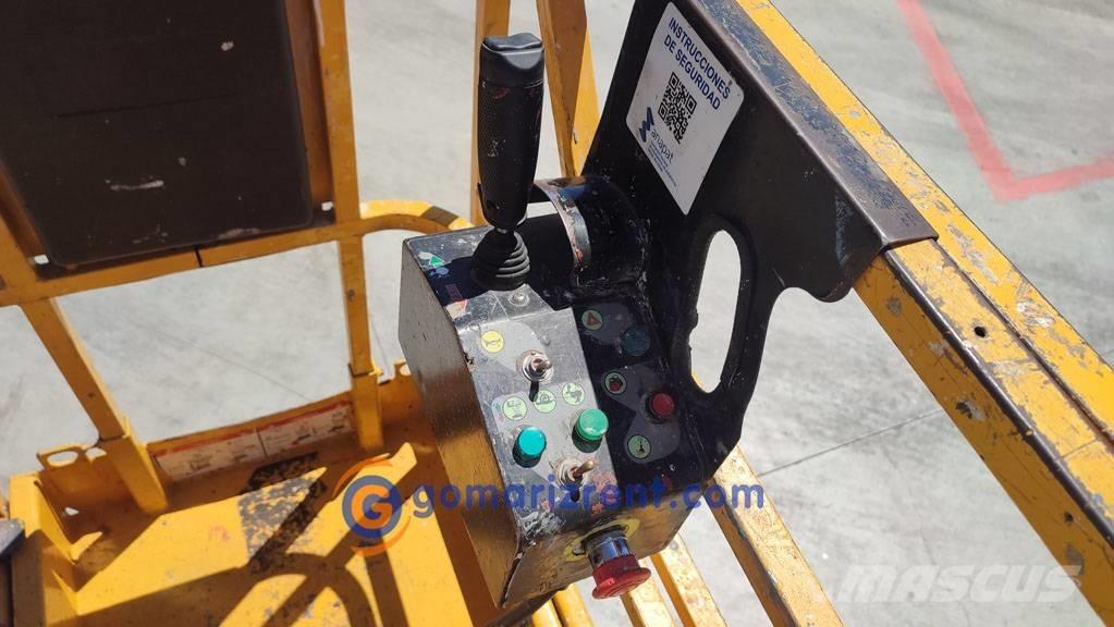 Haulotte Compact 8 Škarjaste dvižne ploščadi