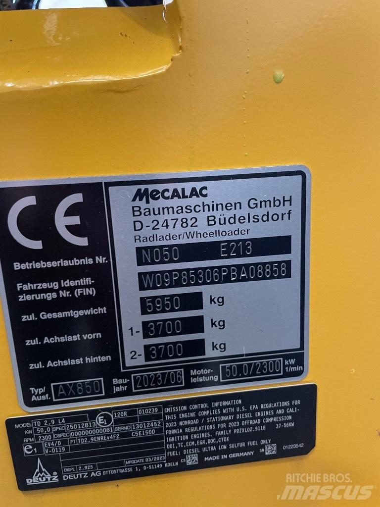 Mecalac AX 850 Kolesni nakladalci