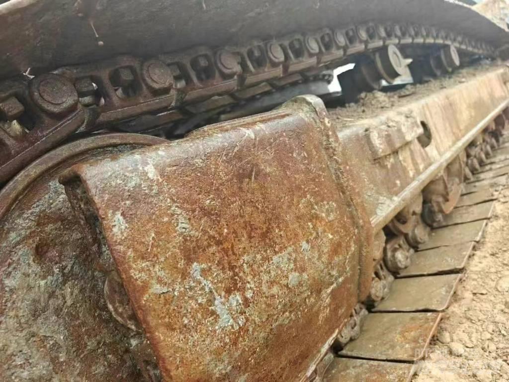 Volvo EC 290 Bagri goseničarji