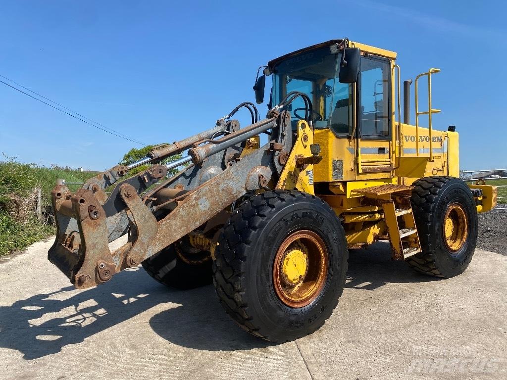 Volvo BM L 90 Kolesni nakladalci
