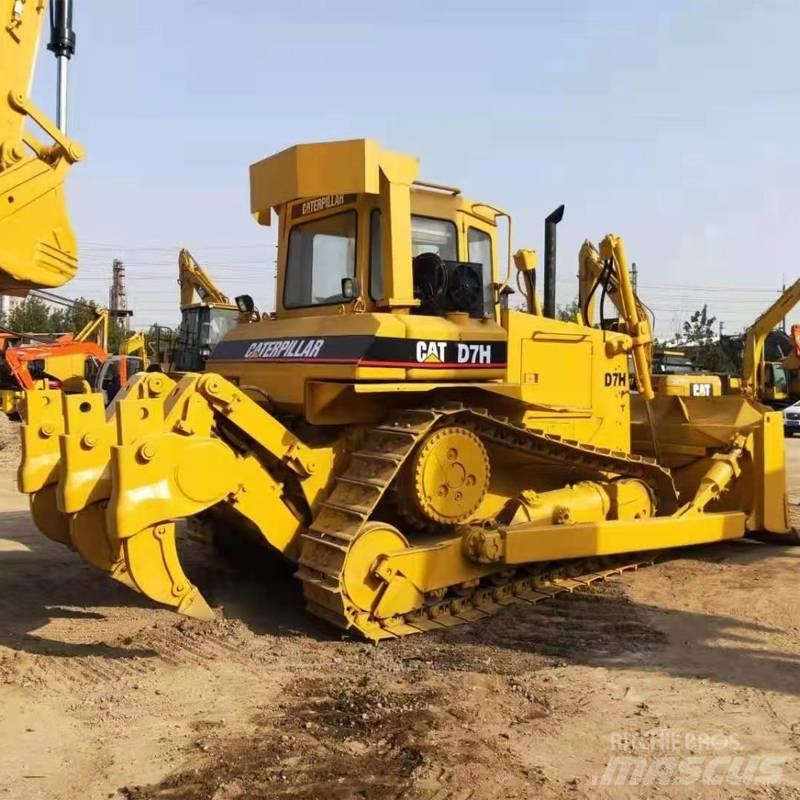 CAT D7H Buldožerji goseničarji