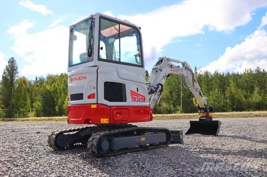 Takeuchi TB325R Mini bagri <7t
