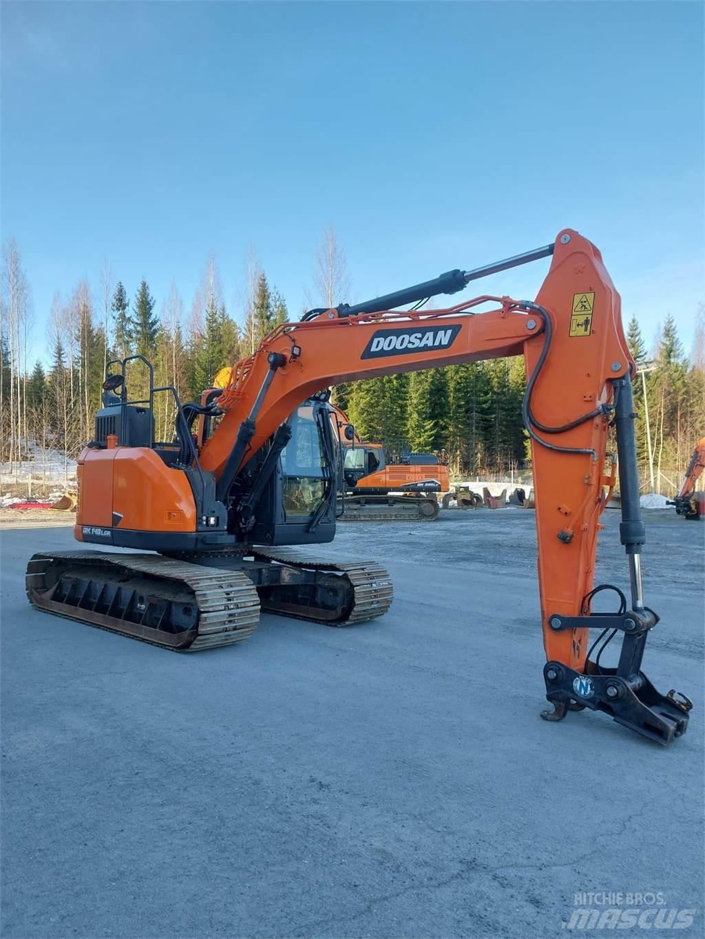Doosan DX 140LCR 7 Bagri goseničarji