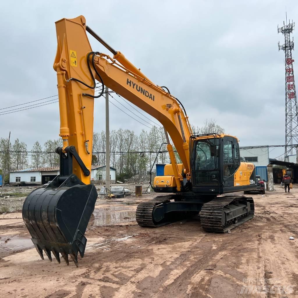 Hyundai R220LC-9 Bagri goseničarji