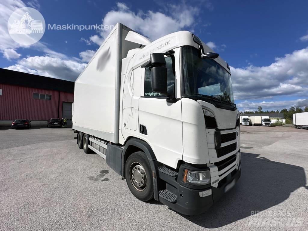Scania R 520 Tovornjaki zabojniki